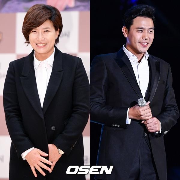 黒いスーツを着た二人の韓国の芸能人、「OSEN」ロゴ入り