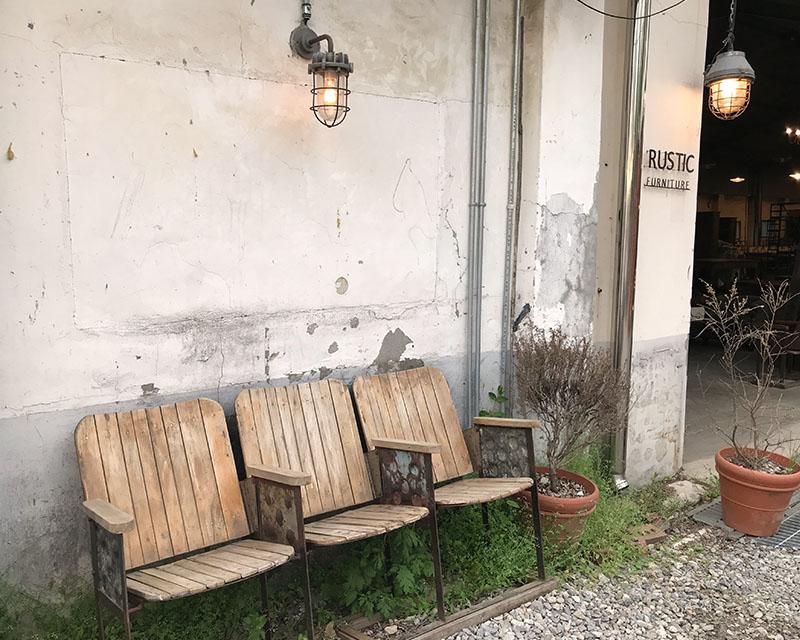 House Plant furniture cafe 3 seats outside