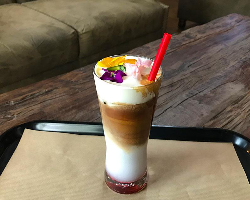 House Plant furniture cafe Bomb Bee