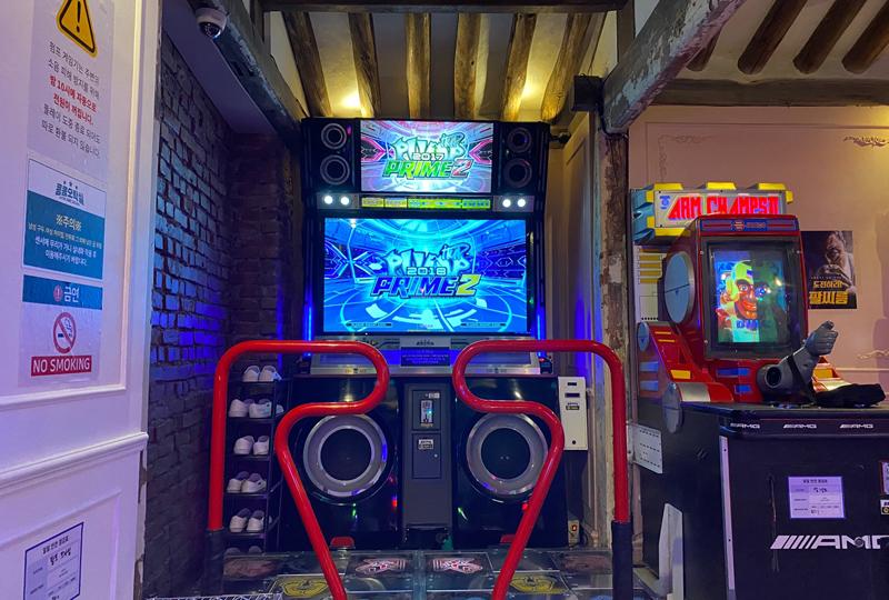 Ikseon-dong arcade hall Com Com Play