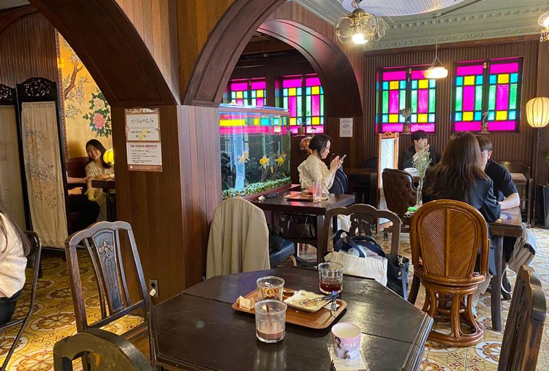 Interior of Coffee Hanyakbang in Hyeahwa