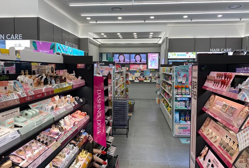 Inside cosmetic shop in Hyundai Premium Outlet SPACE 1