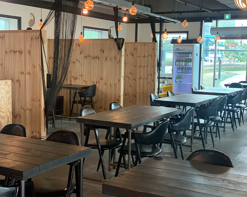 เก้าอี้ว่าง