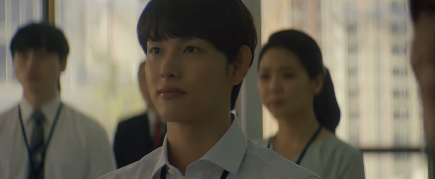 未生2021广告中办公室员工日常工作场景，展现现代韩剧中的职场生活。