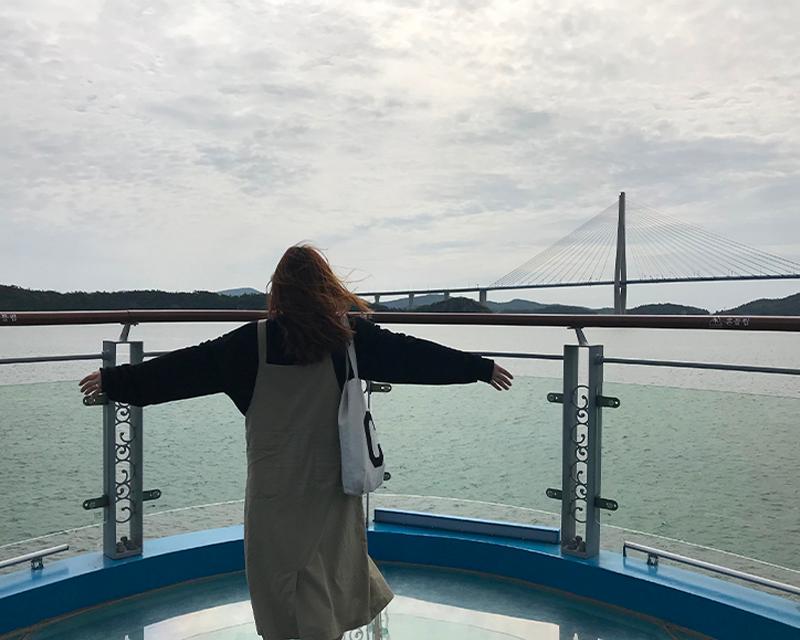Mokpo Skywalk girl posing in the wind