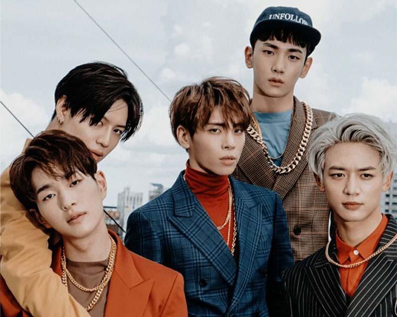 2014年 Google搜尋量第一名的韓國男團 EXO 與成員們的團體合照