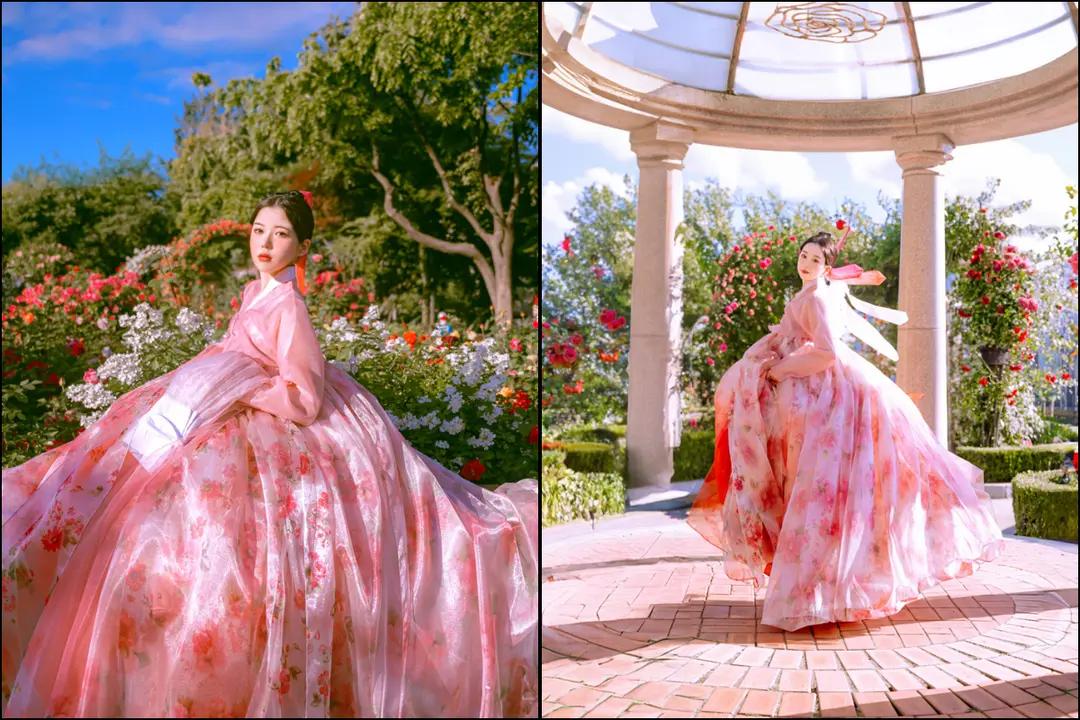 兩張拼接照片：身穿粉紅花紋韓服的遊客在陽光下景福宮或庭園場景漫步拍照，寬大古典裙襬與花卉、石柱涼亭互相映襯，適合說明韓服夜間/白天體驗與拍攝建議。