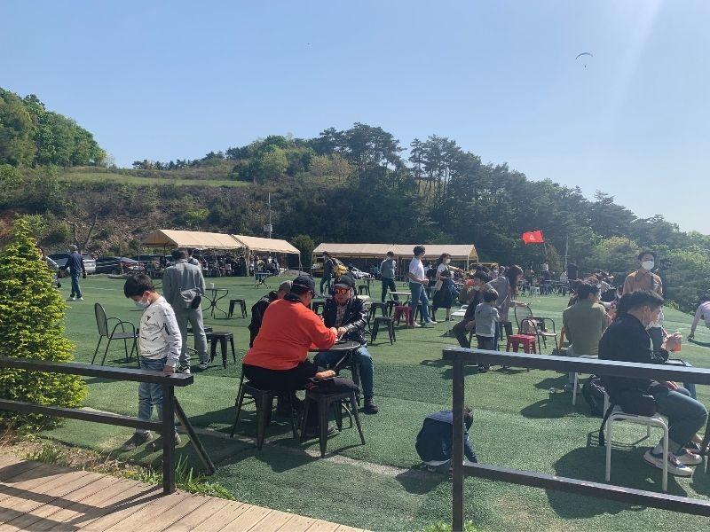 คาเฟ่ในเมืองทันยาง: CAFE SANN | ที่นั่งกลางแจ้ง