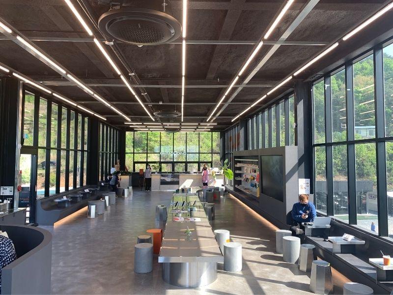 คาเฟ่ในเมืองทันยาง: CAFE SANN | พาราไกลดิ้ง