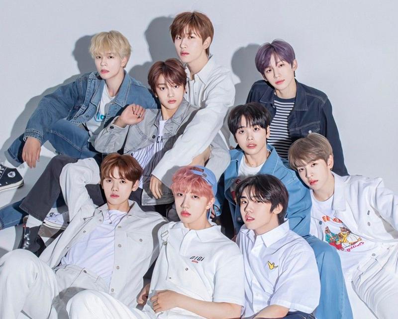 ภาพแฟชั่นสุดพิเศษของ CRAVITY ท่ามกลางบรรยากาศที่อบอุ่นเป็นกันเอง