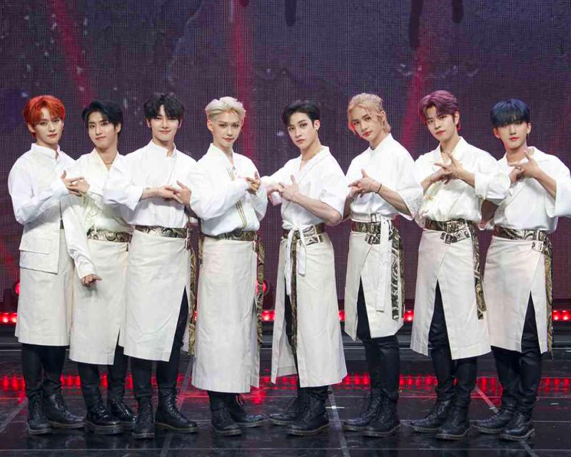 Stray Kids