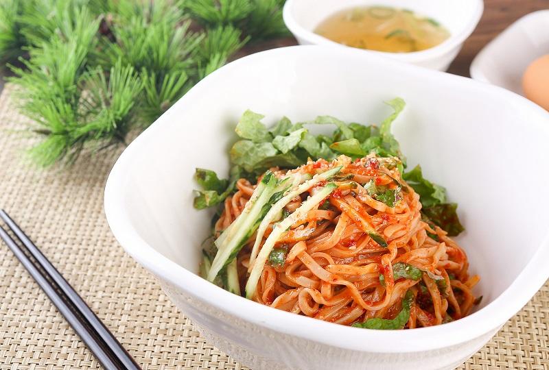 韓国グルメ、韓国文化、ブンシク、粉食、トッポッキ、ホットク、キンパ、キムパプ、ラミョン、マンドゥ、おでん