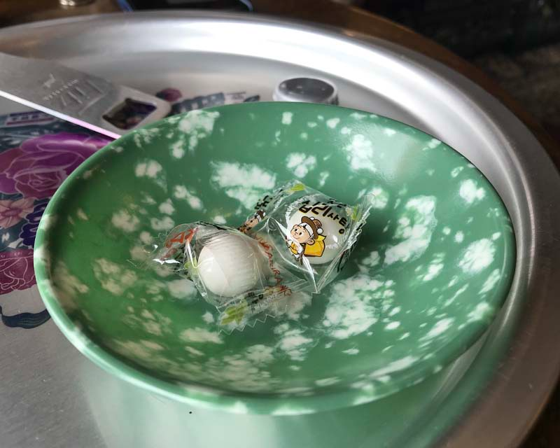 유달유업內的標誌性擺設，增加了懷舊咖啡廳的特色魅力。