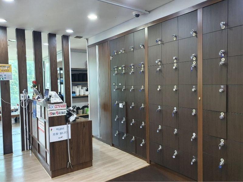 Shoe cabinet at  Dawon Restaurant Danyang