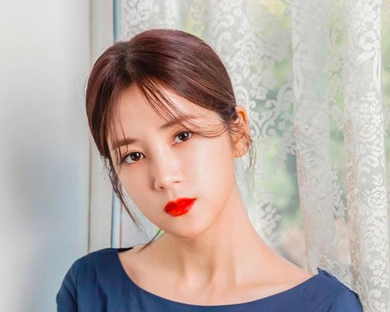 3. โชรง Apink (초롱)