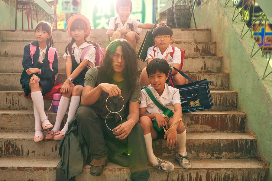 《天橋上的魔術師》劇照，揭示懸疑與奇幻背景下的生活狀態，引起觀眾對未來創新的期待。