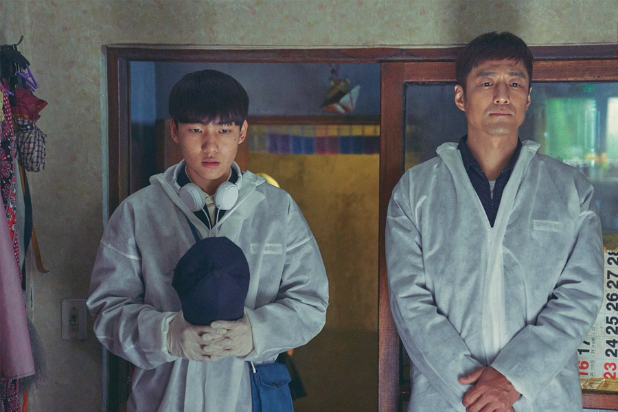 Nhân vật Jeong-woo trong bộ phim Move to Heaven