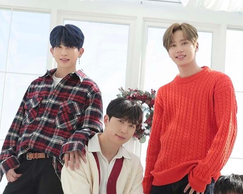 จัดอันดับวงไอดอลชายเจน 2 ที่สูงที่สุด U-KISS