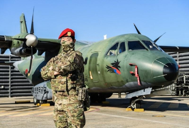 La prima aviatrice qualificata per il Combat Control Team nel 2025.