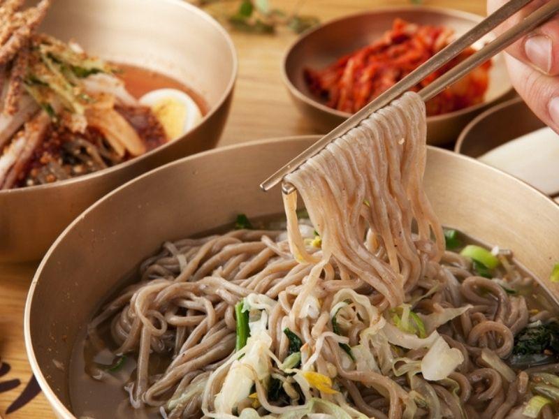 Memil Guksu (메밀국수)