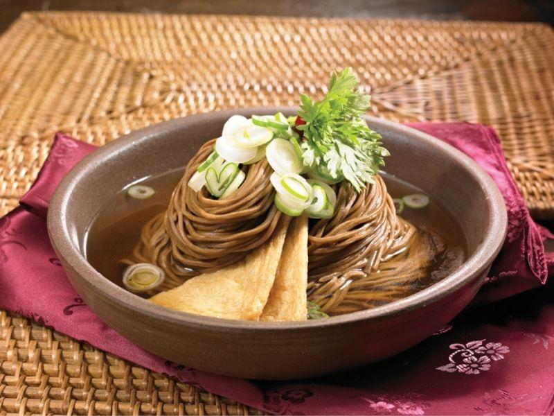 Memil Guksu (메밀국수)