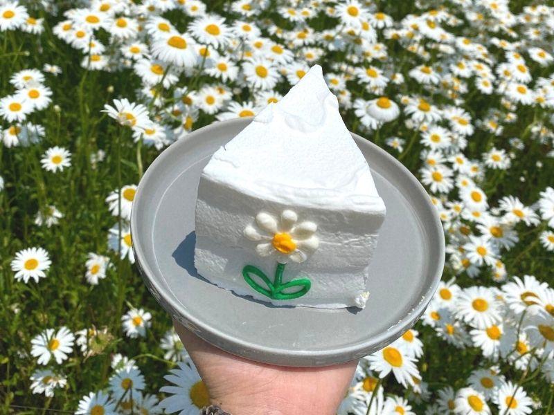 bánh dâu tây kem tươi ở quán cafe Dore Dore Ganghwado