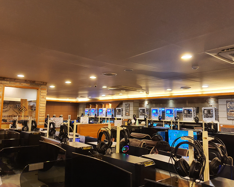 Computers inside Geekstar PC bang Sinchon