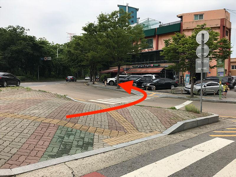 direction to The SameE cafe YG