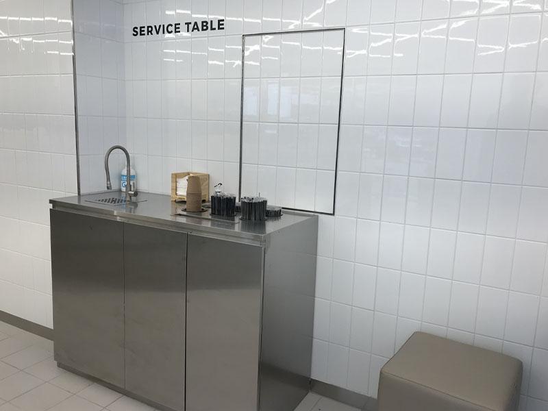 YG the SameE cafe self-service corner