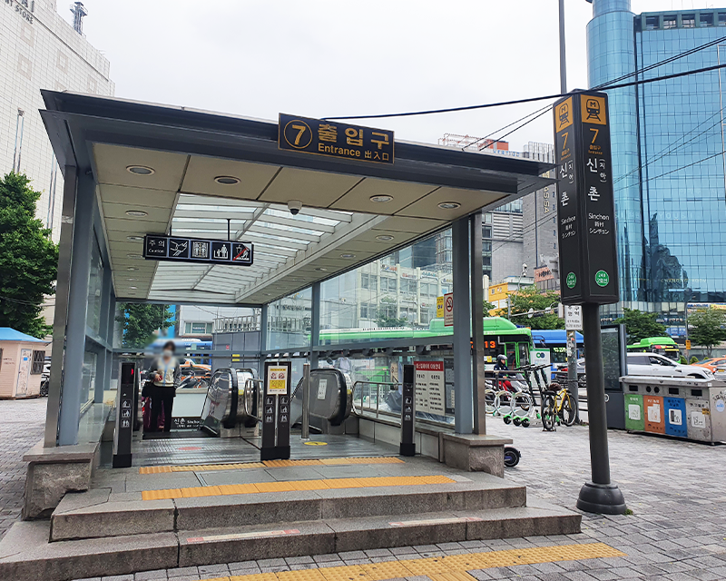 韓国旅行 韓国観光 韓国カフェ 韓国グルメ 韓国 ソウル 弘大 新村