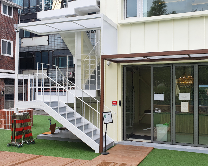 韓国旅行 韓国観光 韓国カフェ 韓国グルメ 韓国 ソウル 弘大 新村