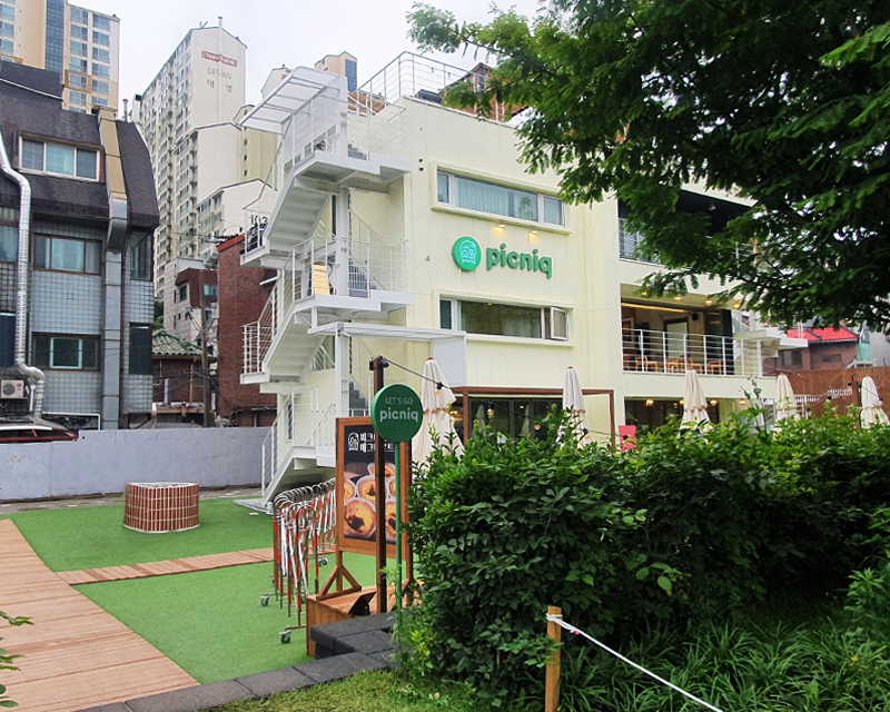 韓国旅行 韓国観光 韓国カフェ 韓国グルメ 韓国 ソウル 弘大 新村