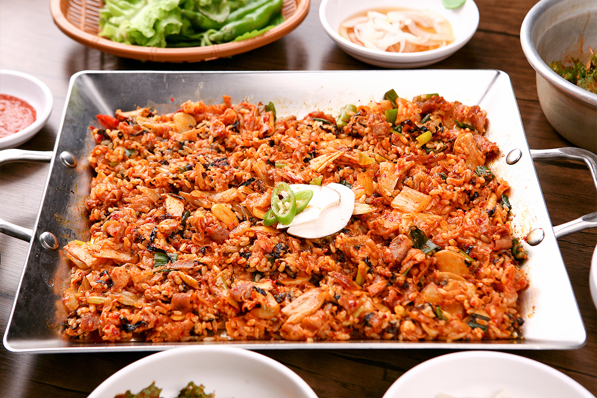 韓国、韓国グルメ、韓国料理、組み合わせ、ソメク、チメク、ソジュ、韓国酒、マッコリ、韓国文化、食文化、テジクッパ、サムギョプサル、ソルロンタン