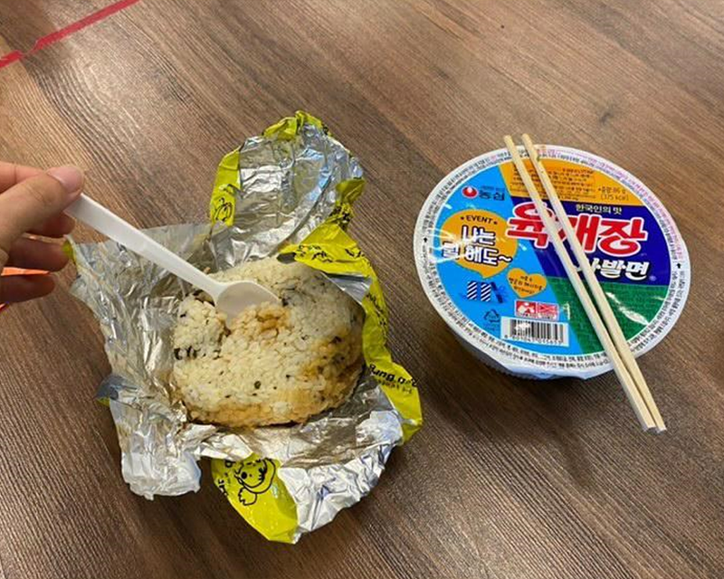 korean franchise bon gousse rice burger with cup ramen