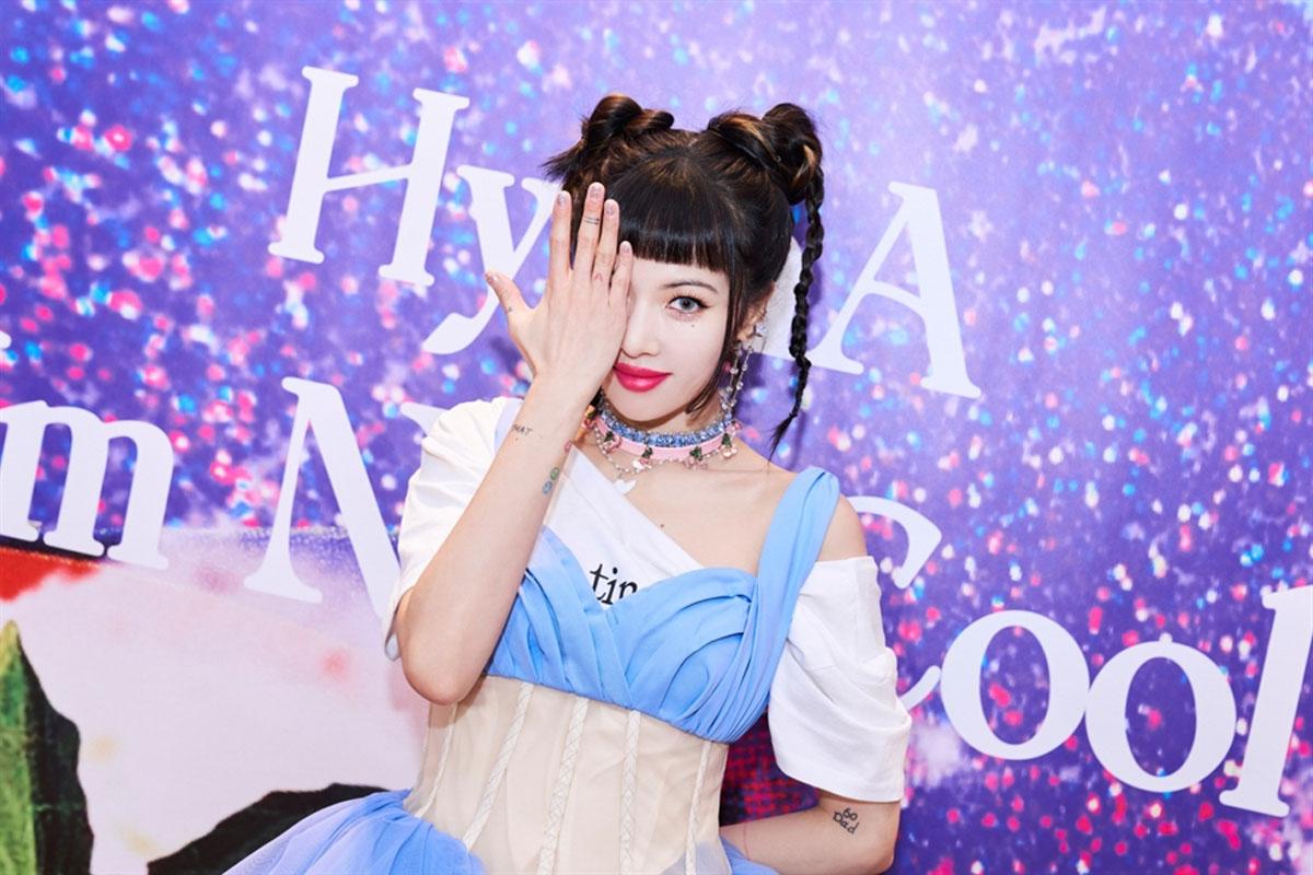 ภาพการกลับมาของฮยอนอาในมิวสิควิดีโอเพลง 'I'm Not Cool'