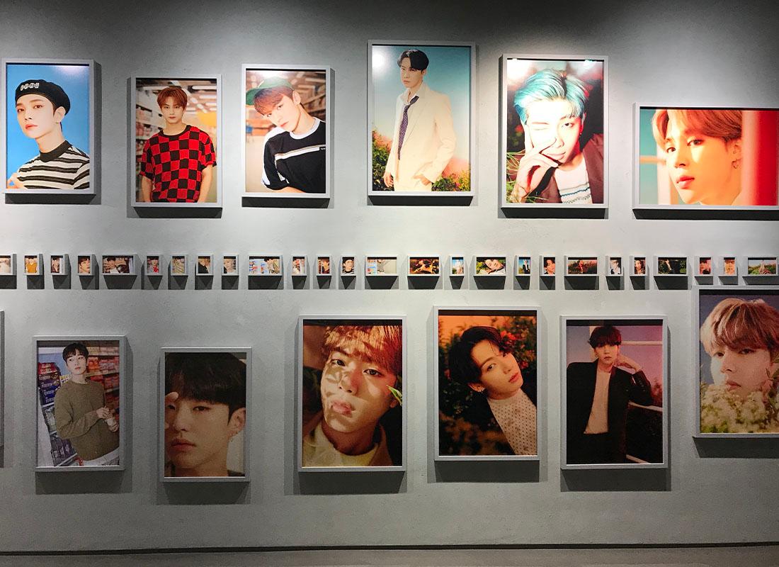Gallery of portraits of members of BTS