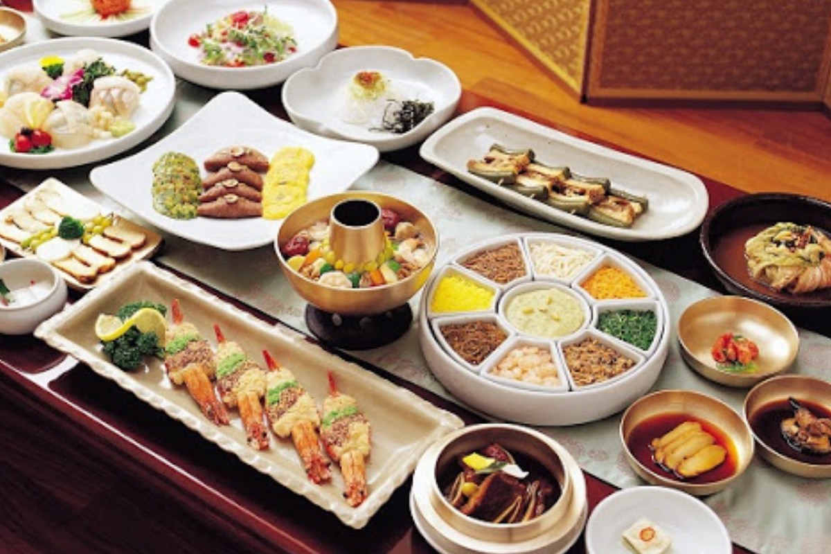 Bàn ăn truyền thống của Hàn Quốc