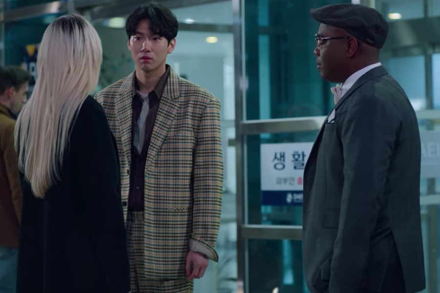 《明天不要來》在結尾提到的同性戀議題引發的深思場景