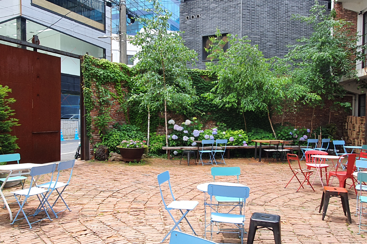 韓国、韓国カフェ、韓国旅行、韓国観光、大型カフェ、聖水、ソンス、おしゃれカフェ、ソウルの森、ハラボジ工場、ロケ地、韓国ドラマ、ヴィンチェンツォ