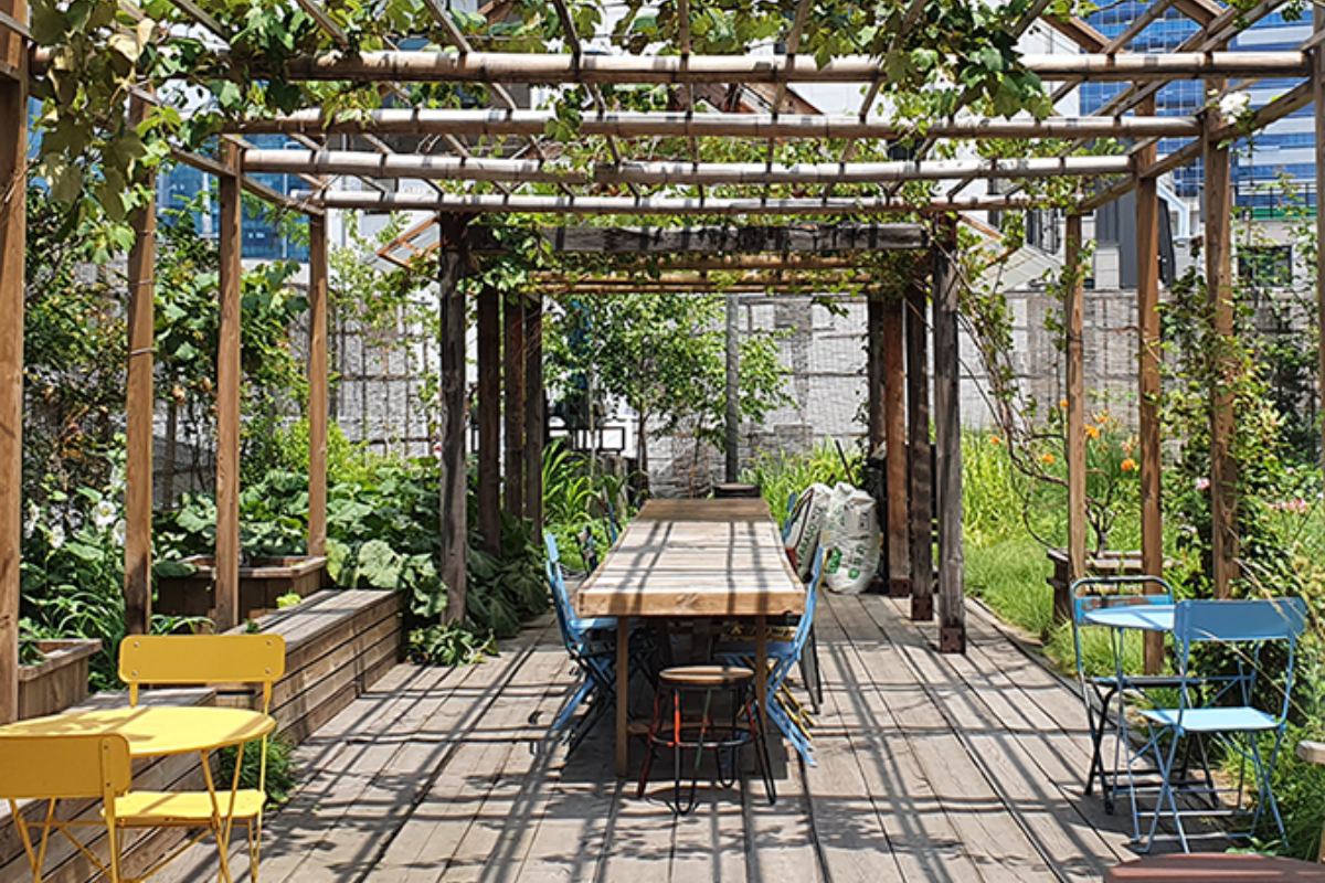 Grandpa Factory (카페 할아버지 공장)