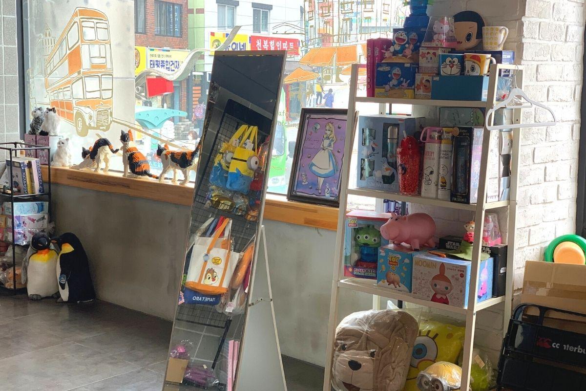 Cartoon character decor and merch