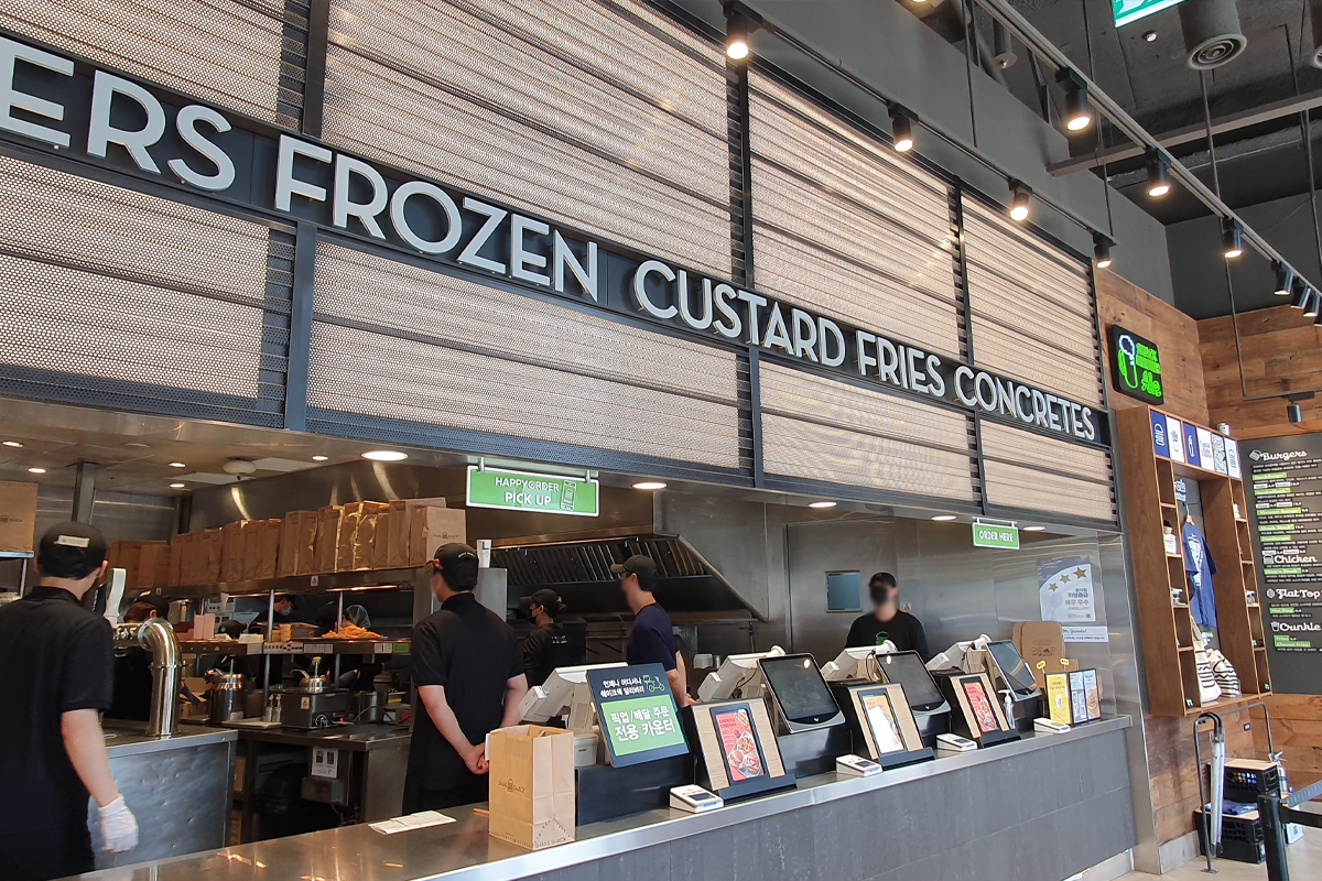 Order counter at Shake Shack in Seoul