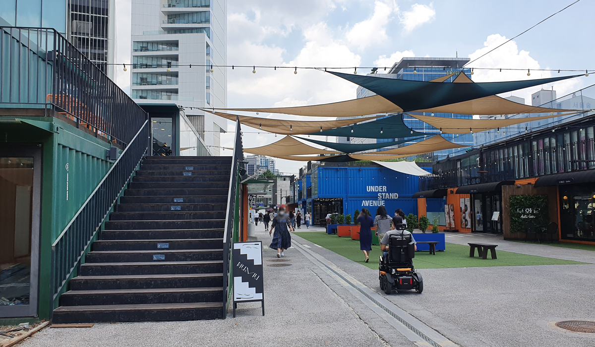 Covered seating area of shopping center in Seoul