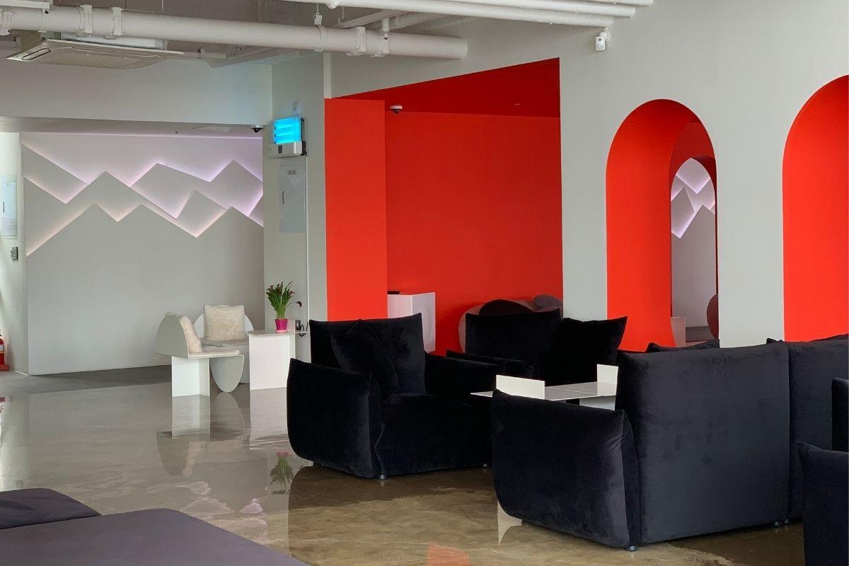 Cafe In Busan interior black velvet seats