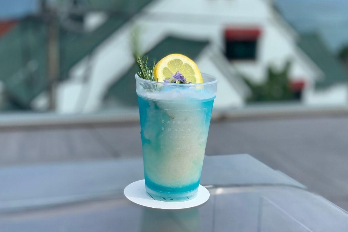 Cafe In Busan Sky Ocean Shake on the glass table