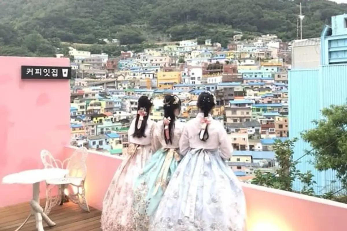 カンチョン文化村 カムチョン文化村 美味しいお店 カンチョン文化村カフェ カンチョン壁画村 プサン 星の王子さま プサン ハンボクレンタル プサン レンタルハンボク店 プサン ハンボク体験 プサン ハンボク