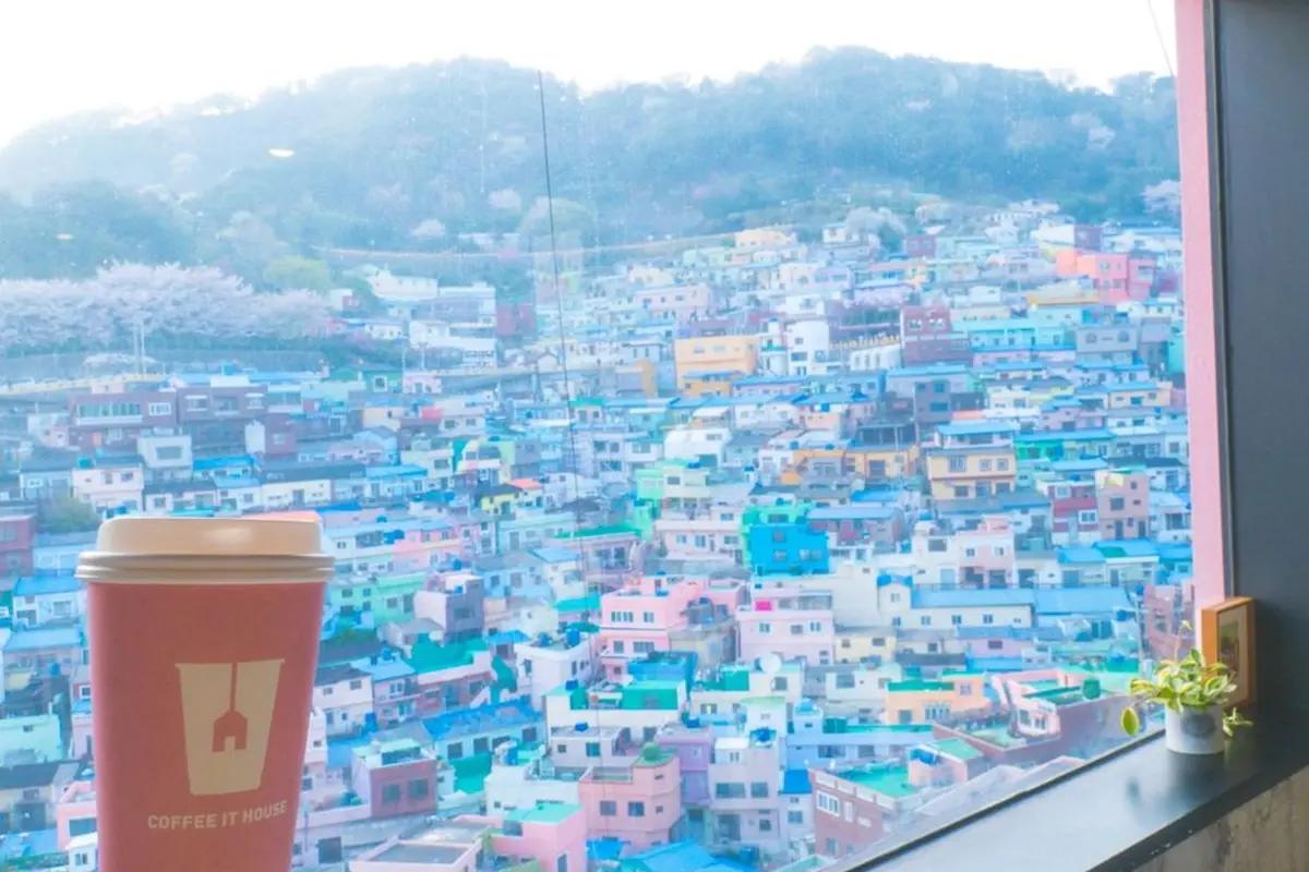 カンチョン文化村 カムチョン文化村 美味しいお店 カンチョン文化村カフェ カンチョン壁画村 プサン 星の王子さま プサン ハンボクレンタル プサン レンタルハンボク店 プサン ハンボク体験 プサン ハンボク