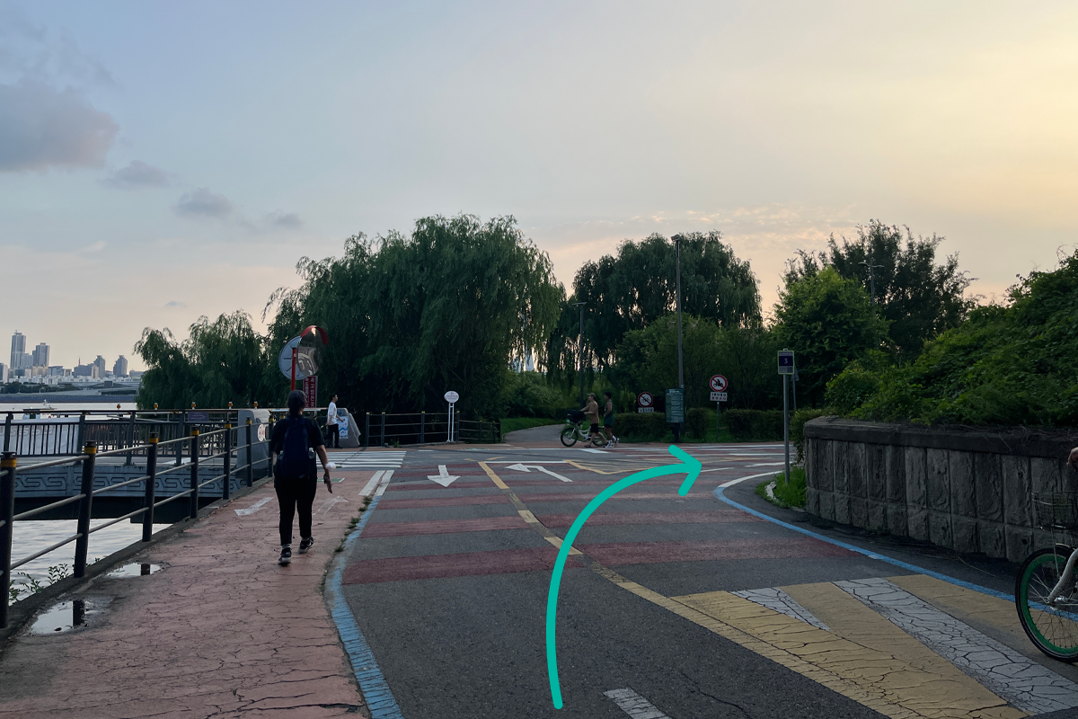 韓国、韓国旅行、韓国観光、ソウル、ソウル旅行、韓国グルメ、ソウルグルメ、Waikiki Market、ワイキキマーケット、バーベキュー、韓国焼肉、水上レジャー、スピードボート体験、韓牛、漢江、ハンガン