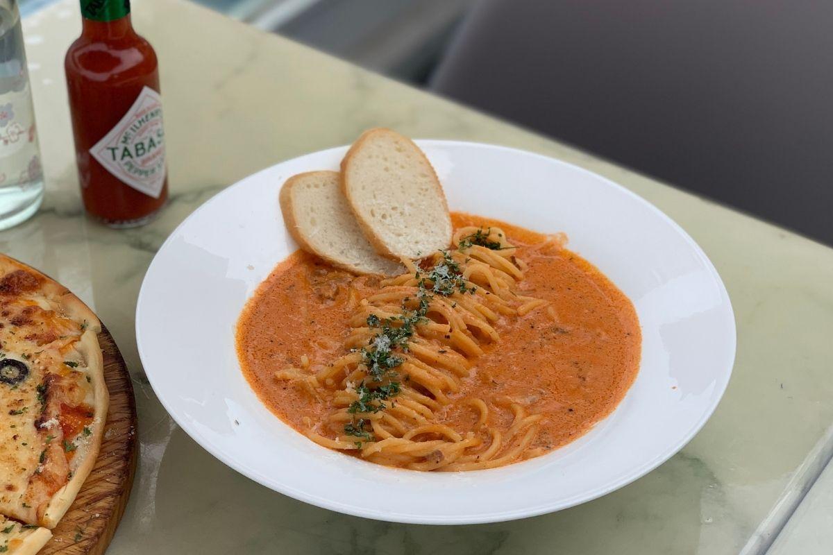 rose pasta ở Miposeawa (미포씨와), Busan 