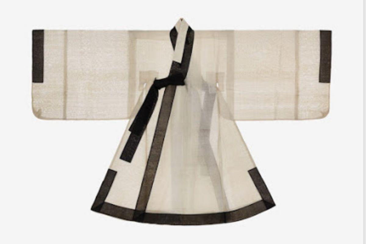 trang phục trắng của học giả hàn quốc ngày xưa